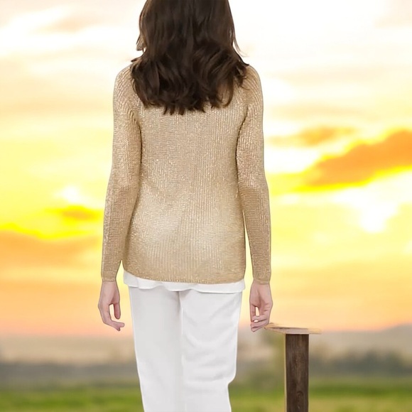 Chico’s Loose Gold Shine-Stitch Amanda Pullover with Attached Shell - Picture 8 of 16